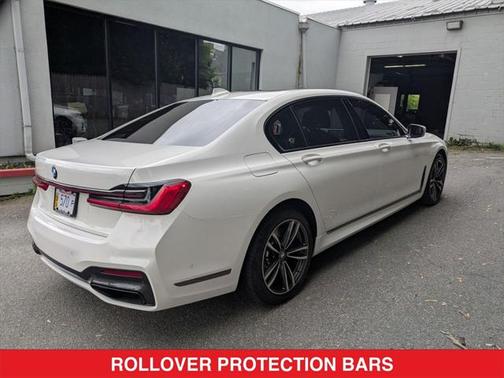 2022 BMW 750 i xDrive