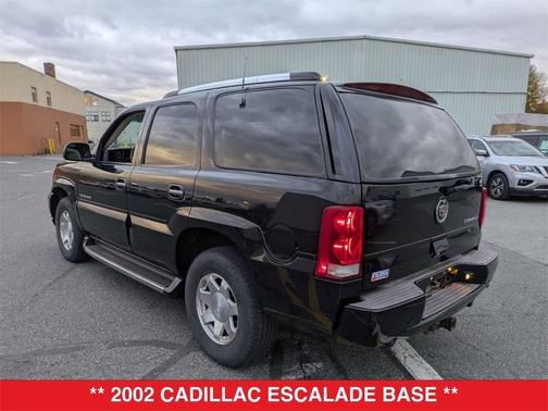 2002 Cadillac Escalade Base