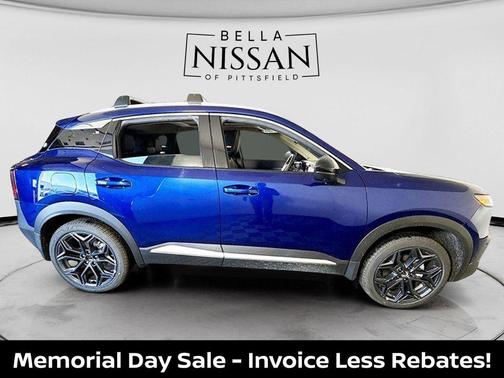 Deep Blue Pearl 2026 Nissan Kicks SR