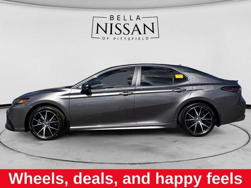 Predawn Gray Mica 2024 Toyota Camry SE