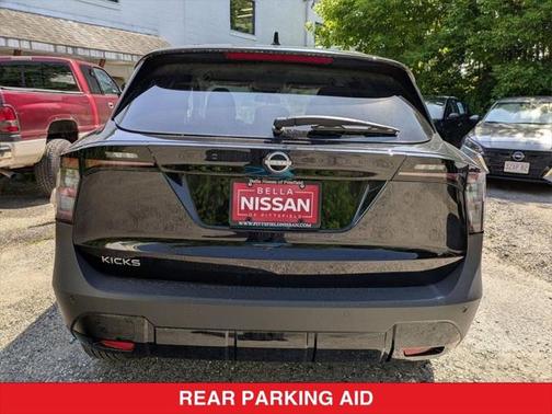 2025 Nissan Kicks SV
