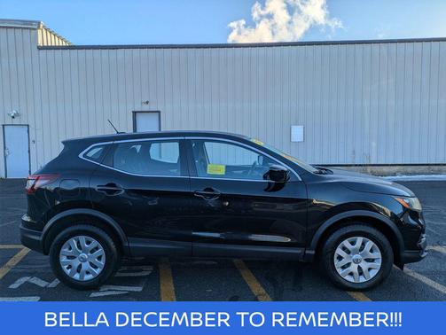 2020 Nissan Rogue Sport S