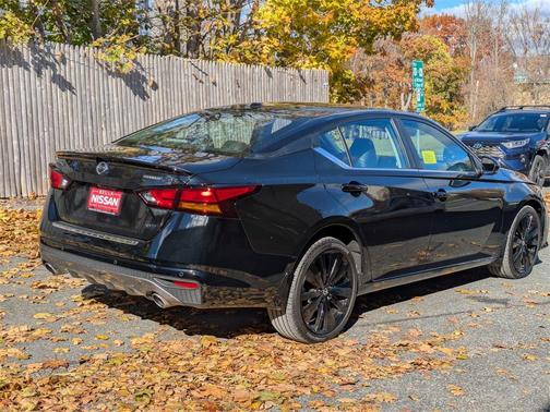 2022 Nissan Altima SR Intelligent AWD