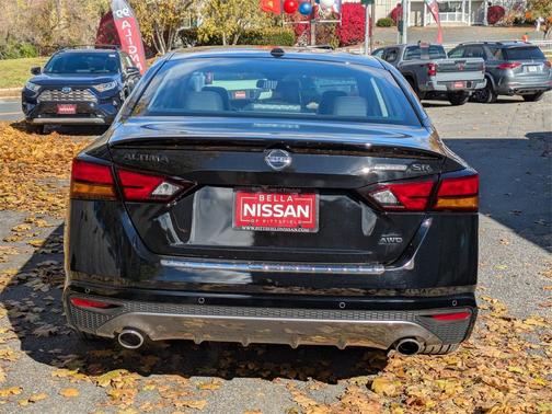 2022 Nissan Altima SR Intelligent AWD