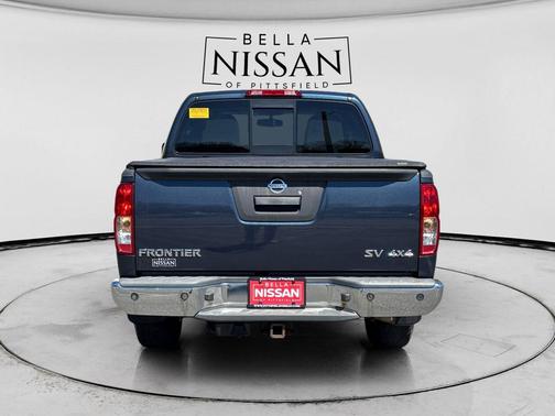 Arctic Blue Metallic 2017 Nissan Frontier SV
