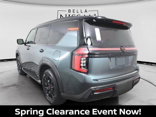 Alpine Metallic/Super Blk 2026 Nissan Armada PRO-4X