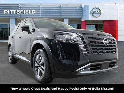 Super Black 2026 Nissan Pathfinder SL