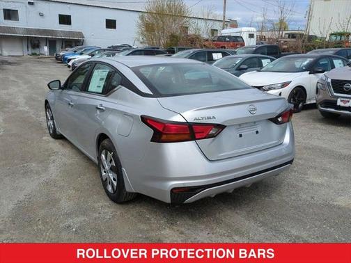 2024 Nissan Altima S FWD