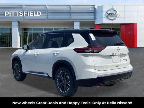 Everest White Pearl/Super Black 2026 Nissan Rogue Platinum