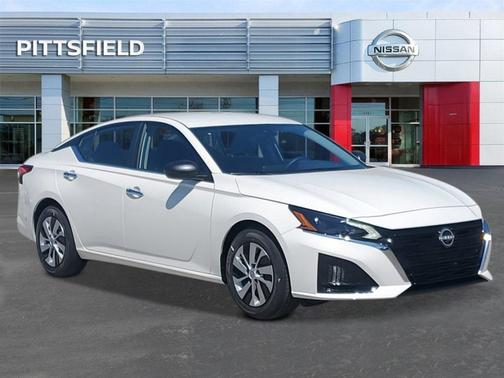 2025 Nissan Altima S FWD