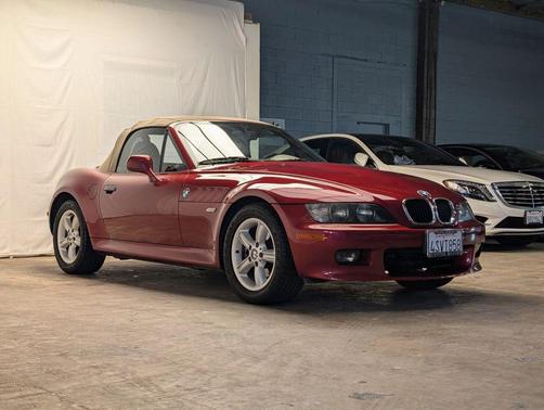 Red 2001 BMW Z3 2.5i Roadster