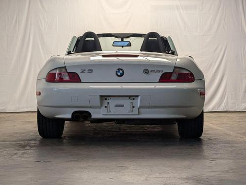 White 2002 BMW Z3 2.5i Roadster
