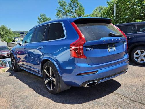 2019 Volvo XC90 T6 R-Design