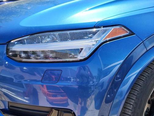 2019 Volvo XC90 T6 R-Design