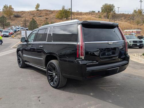 2017 Cadillac Escalade ESV Premium Luxury