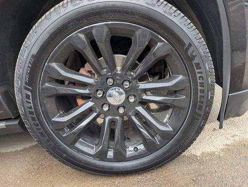 2017 Cadillac Escalade ESV Premium Luxury