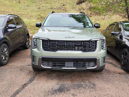 Green 2025 Kia Sorento X-Line EX