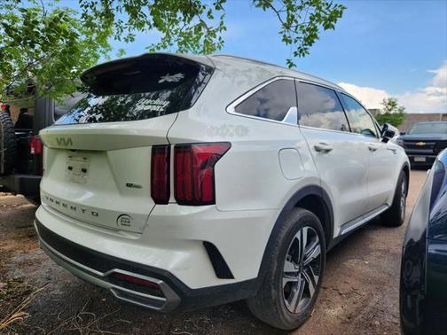 2022 Kia Sorento Plug-In Hybrid SX