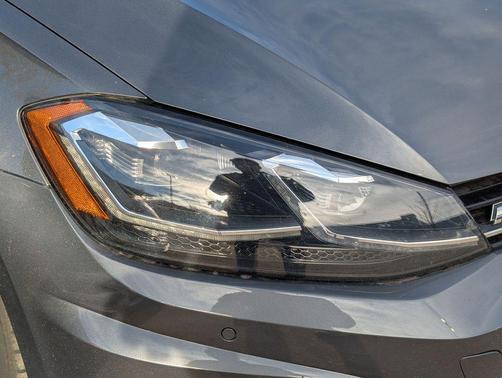 2018 Volkswagen Golf R 2.0T DSG