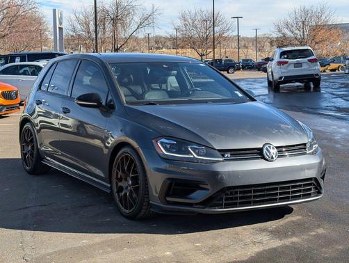 2018 Volkswagen Golf R 2.0T DSG