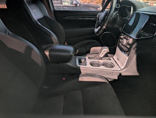 2019 Jeep Grand Cherokee SRT