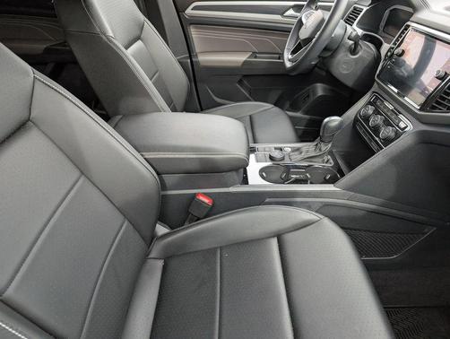 2022 Volkswagen Atlas Cross Sport 3.6L V6 SEL