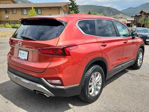 2019 Hyundai SANTA FE SE 2.4