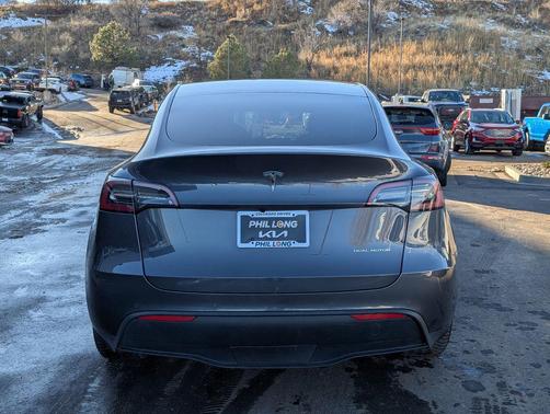 2021 Tesla Model Y Long Range Dual Motor All-Wheel Drive