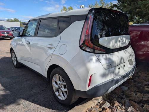 2023 Kia Soul LX
