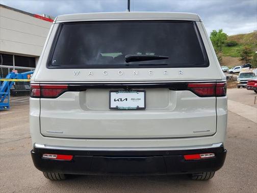 2022 Jeep Wagoneer Series III 4x4