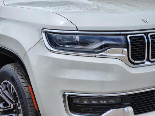2022 Jeep Wagoneer Series III 4x4