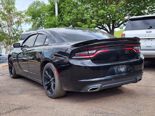 2017 Dodge Charger SXT