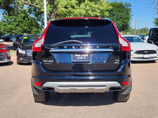 2017 Volvo XC60 T6 Dynamic