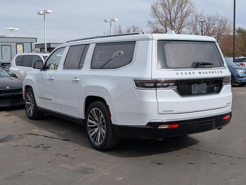 2023 Jeep Grand Wagoneer L Series III 4x4