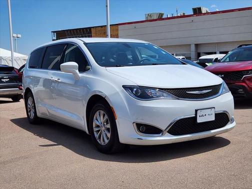 2018 Chrysler Pacifica Touring Plus