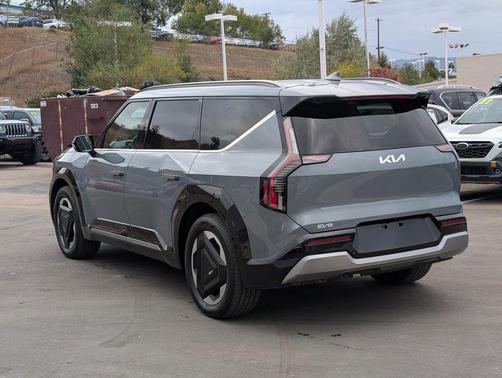 2024 Kia EV9 Land