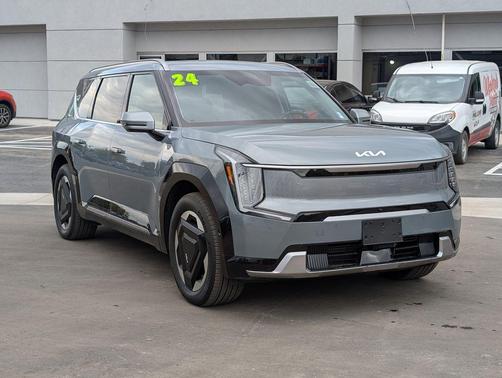 2024 Kia EV9 Land