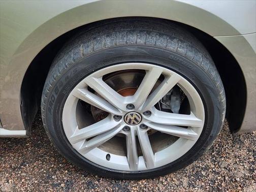 2014 Volkswagen Passat 2.0L TDI DSG SEL Premium