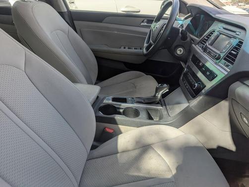 2015 Hyundai SONATA SE