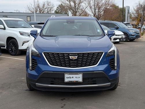 2022 Cadillac XT4 Premium Luxury