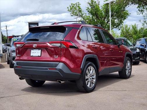 2022 Toyota RAV4 XLE Premium