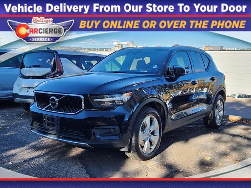 2021 Volvo XC40 T5 Momentum