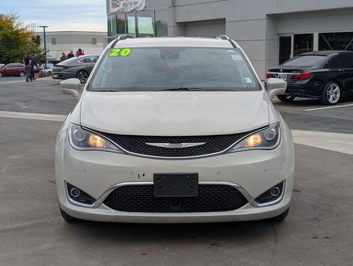 2020 Chrysler Pacifica Touring-L Plus