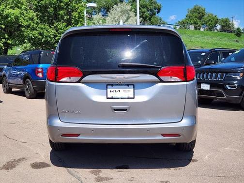 2017 Chrysler Pacifica Touring