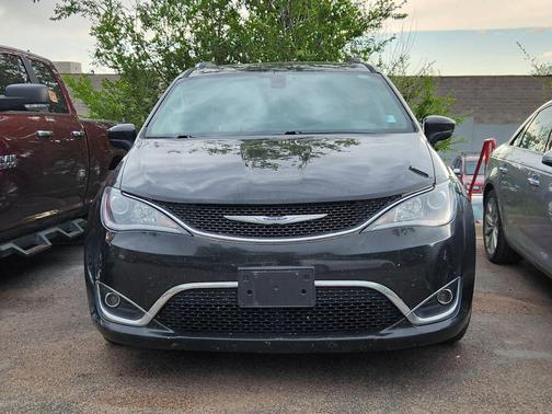 2018 Chrysler Pacifica Touring-L Plus