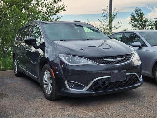 2018 Chrysler Pacifica Touring-L Plus