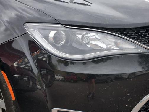2018 Chrysler Pacifica Touring-L Plus