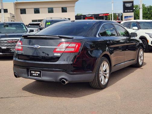 2016 Ford Taurus SHO