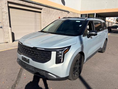 2025 Kia Carnival SX