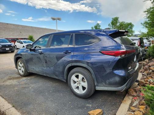 2023 Toyota Highlander LE